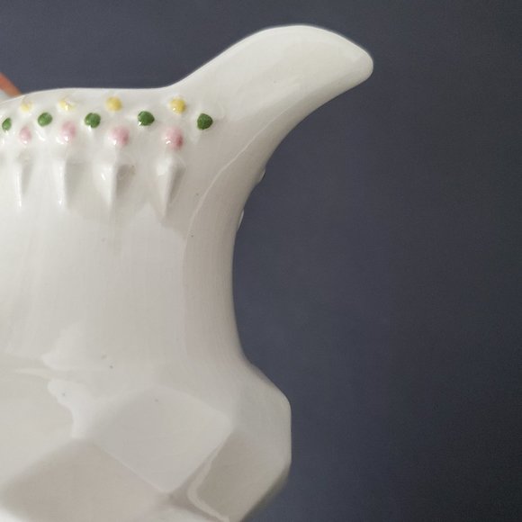 1968 Porcelain Pottery Creamer / Milk Server Diamond Cut Design Hobnail Accent - Picture 7 of 7